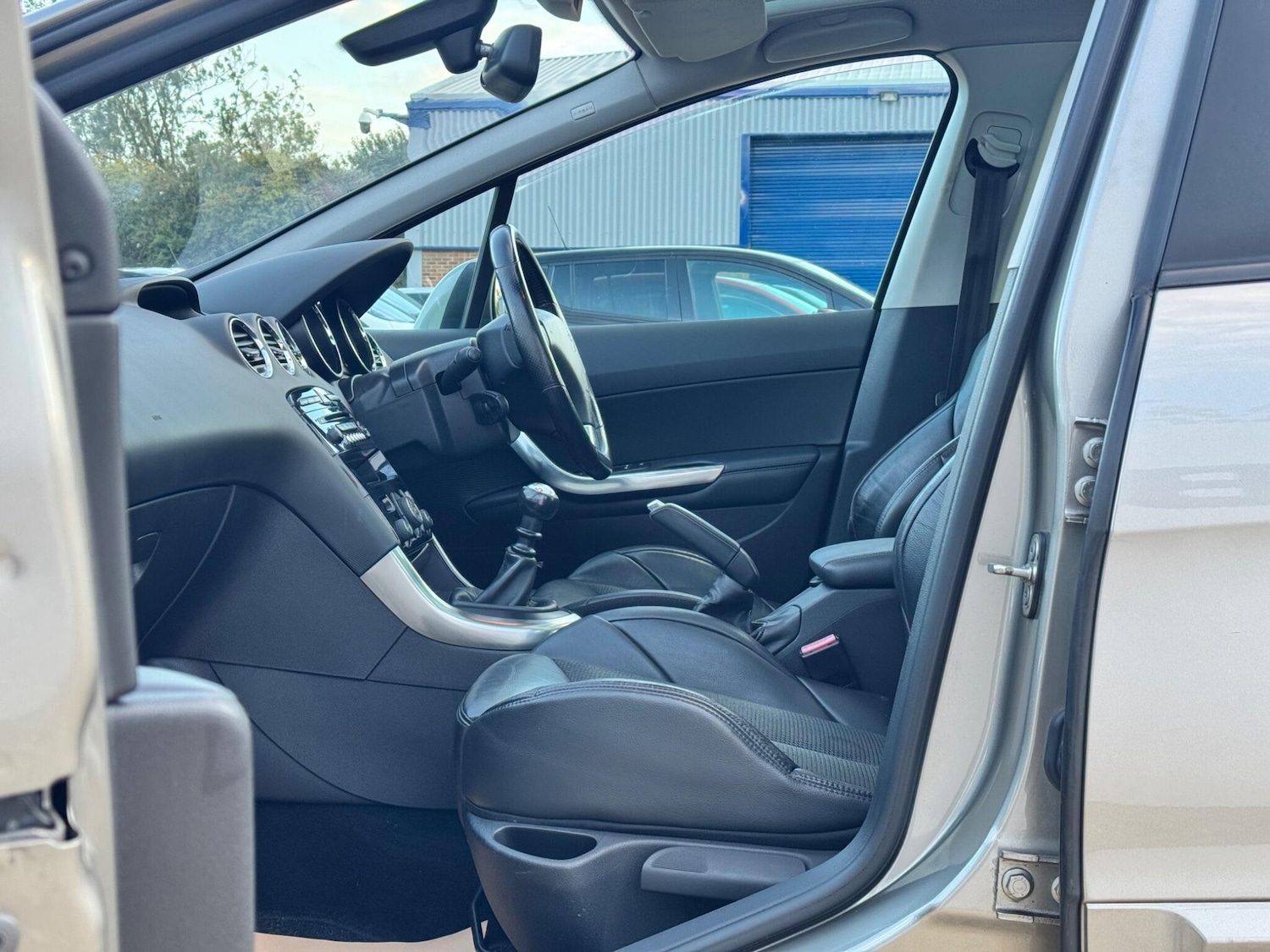 Used Peugeot 308 2013 for sale - 76988855: Photo 41