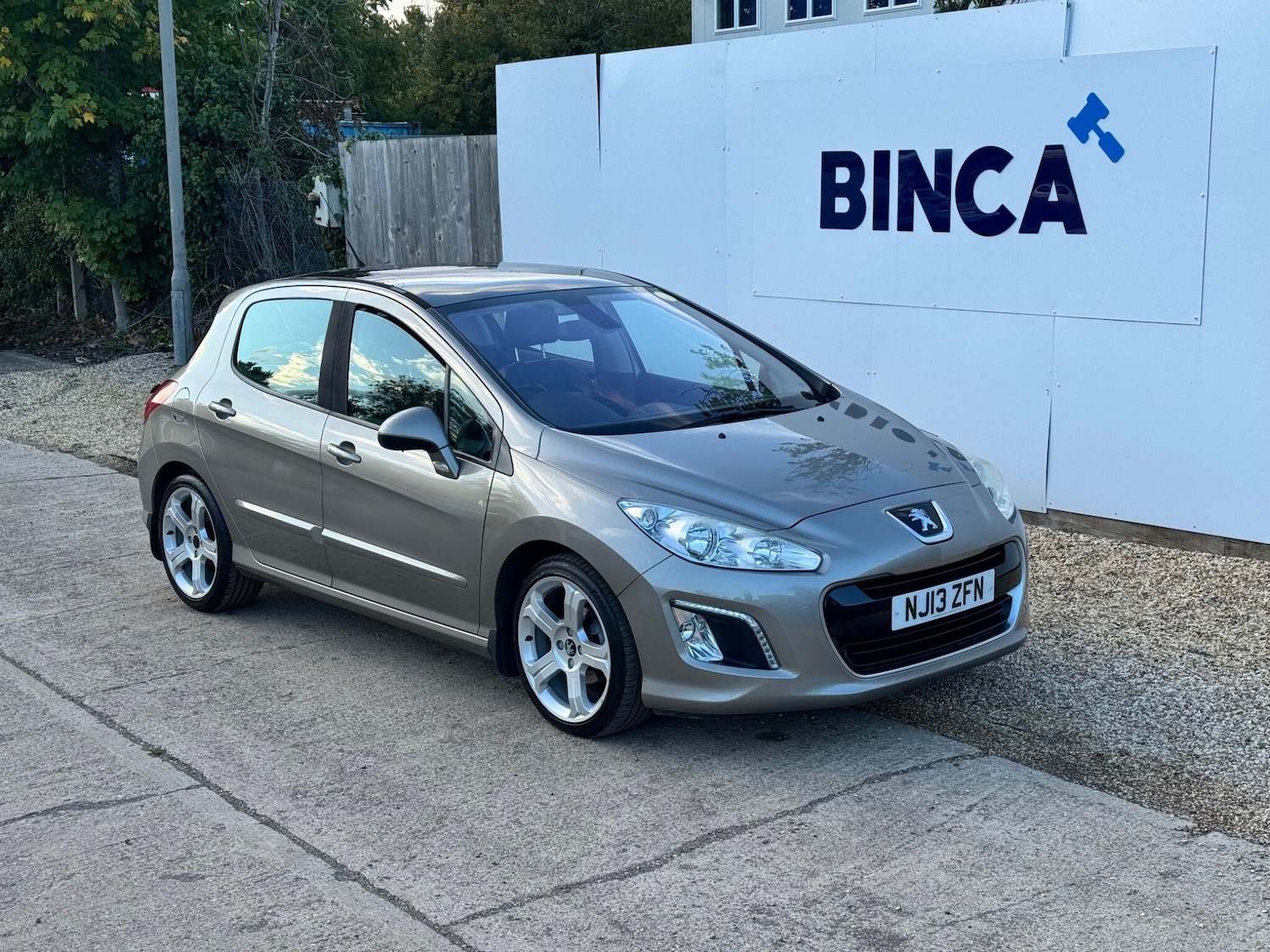 Used Peugeot 308 2013 for sale - 76988855: Photo 6