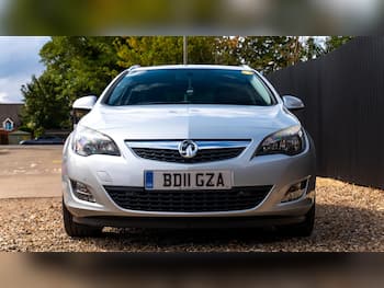Used Vauxhall Astra 2011 for sale - 79564702: Photo