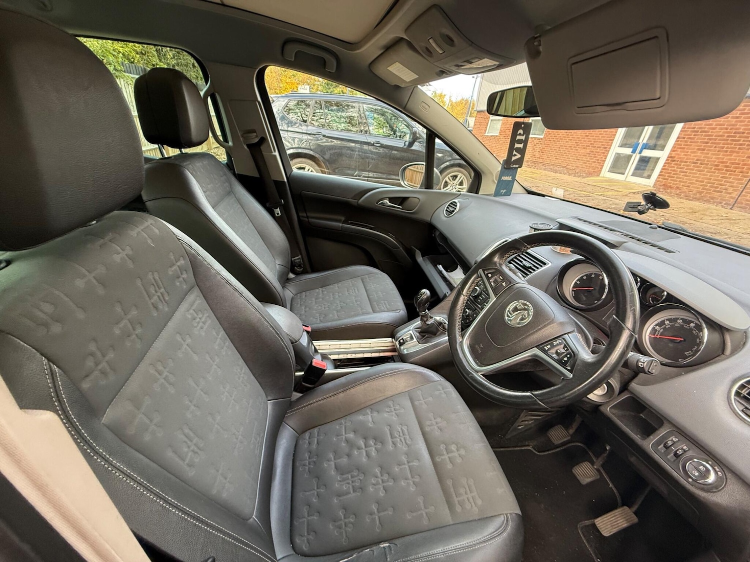 Used Vauxhall Meriva 2013 for sale - 76359955: Photo 6