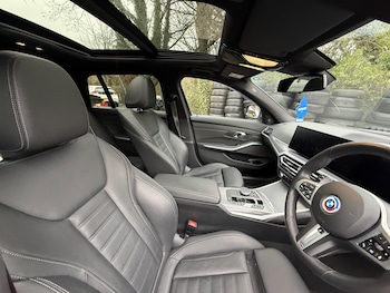 Used BMW 3 Series 2024 for sale - 77468329: Photo