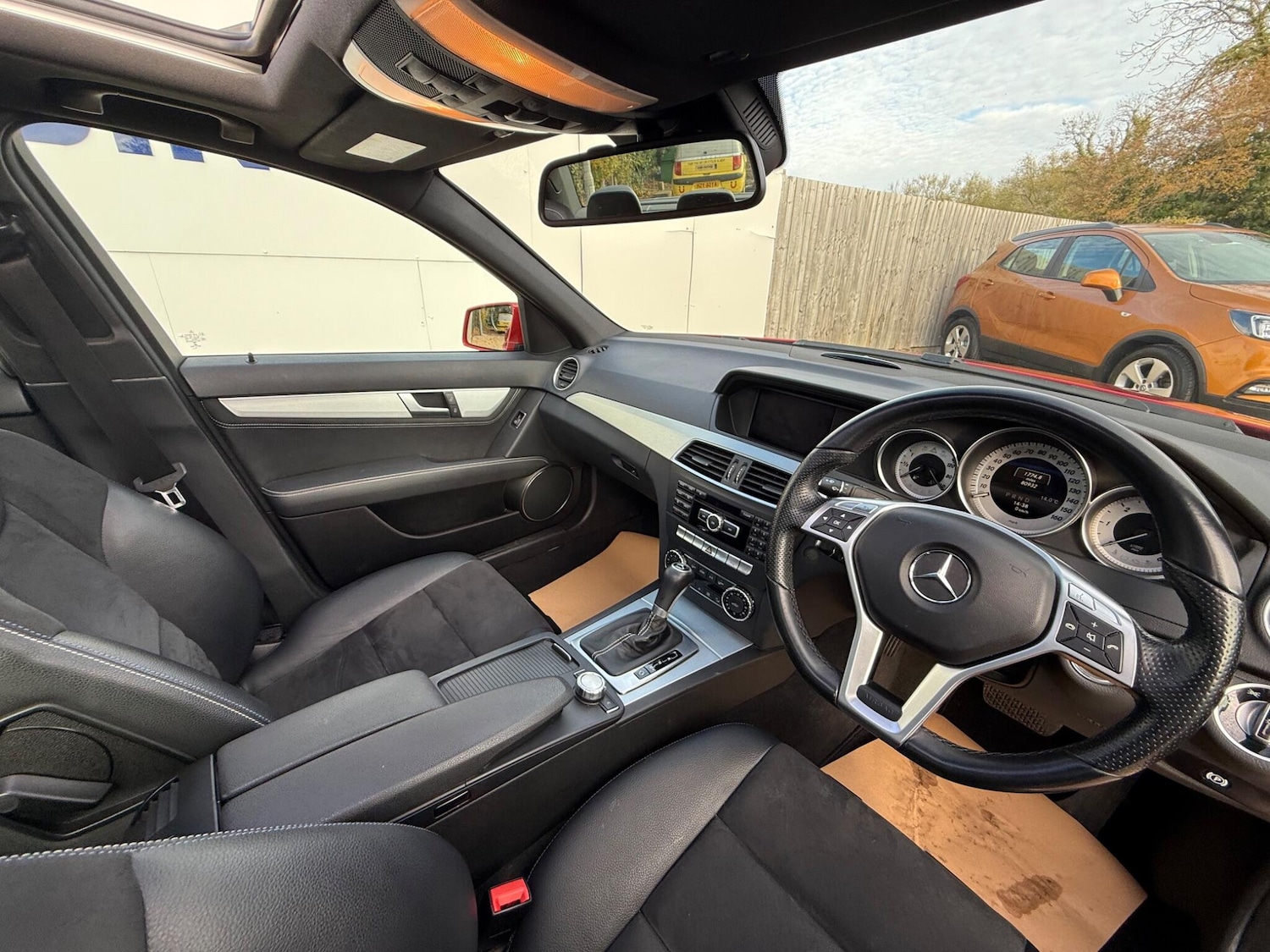 Used Mercedes-Benz C Class 2014 for sale - 76043239: Photo 18