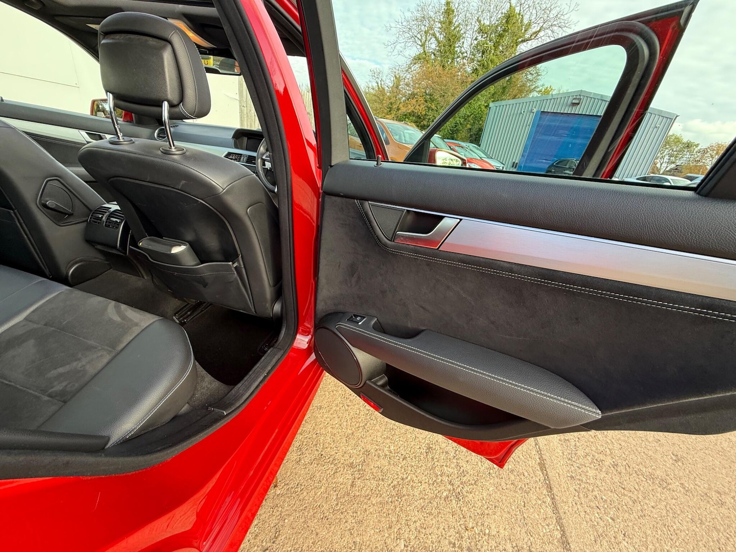 Used Mercedes-Benz C Class 2014 for sale - 76043239: Photo 23