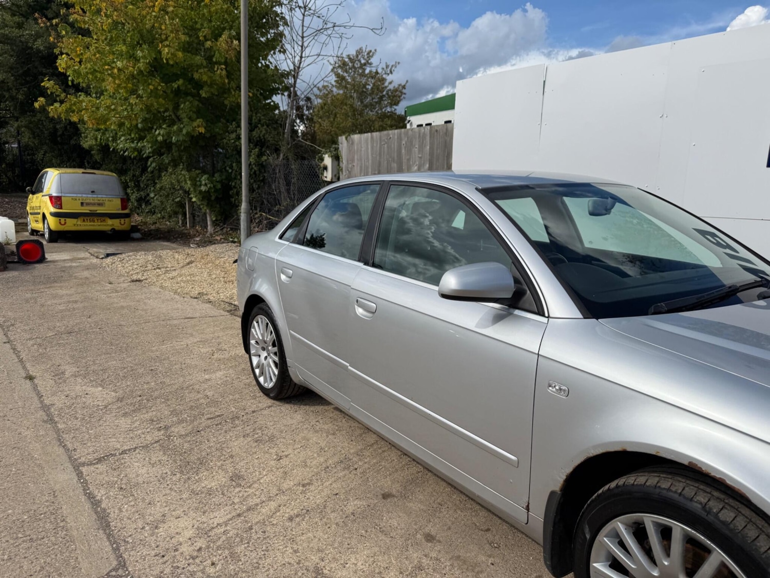 Used Audi A4 2007 for sale - 76988355: Photo 2