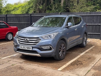 Used Hyundai Santa Fe 2016 for sale - 78822149: Photo