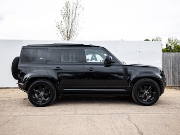 Used Land Rover Defender 110 2021 for sale - 75623455: Photo