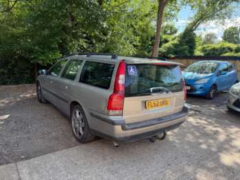 Used Volvo V70 2002 for sale - 75082943: Photo