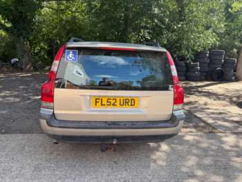 Used Volvo V70 2002 for sale - 75082943: Photo