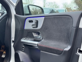 Used Mercedes-Benz B Class 2023 for sale - 77377159: Photo