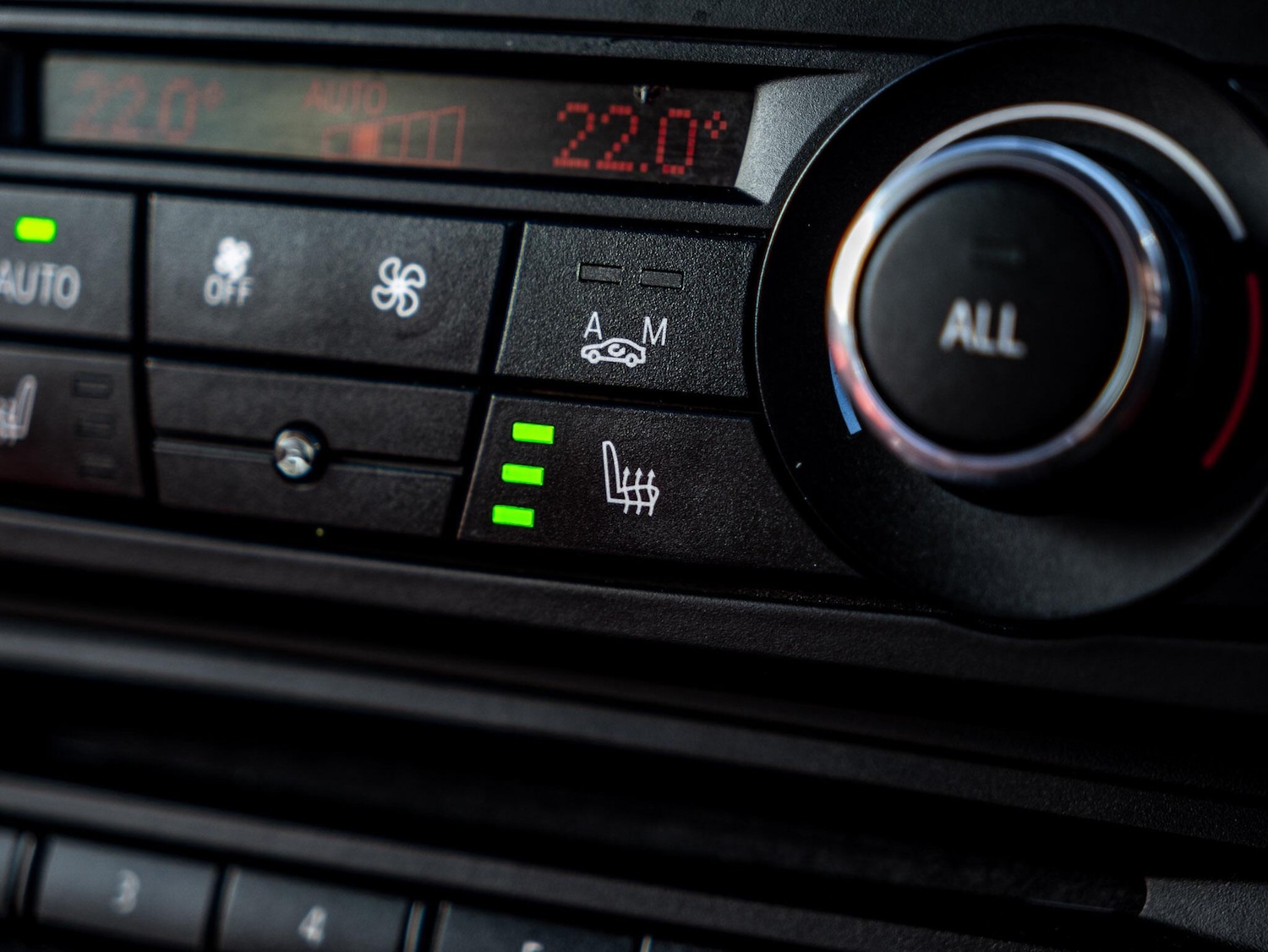 Used BMW 3 Series 2012 for sale - 76886386: Photo 39