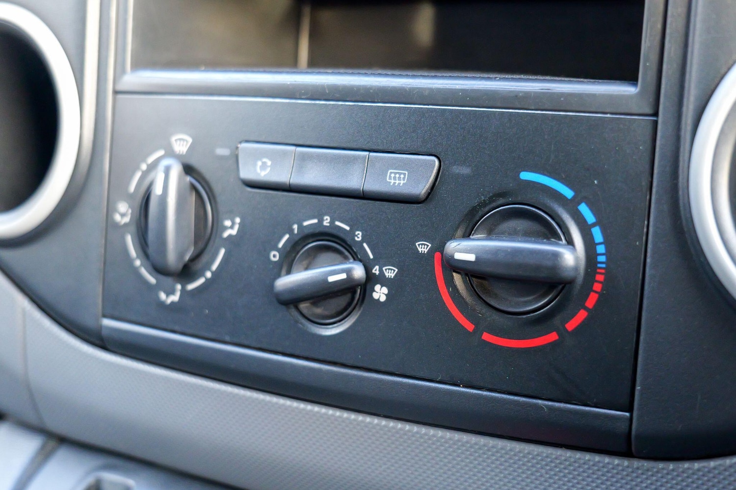 Used Peugeot Partner 2016 for sale - 77940795: Photo 12