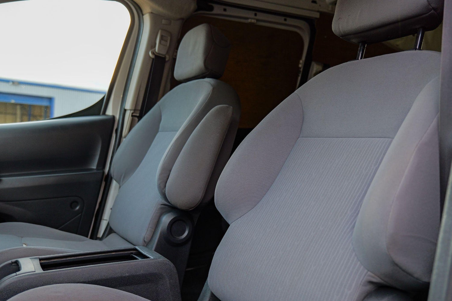 Used Peugeot Partner 2016 for sale - 77940795: Photo 28