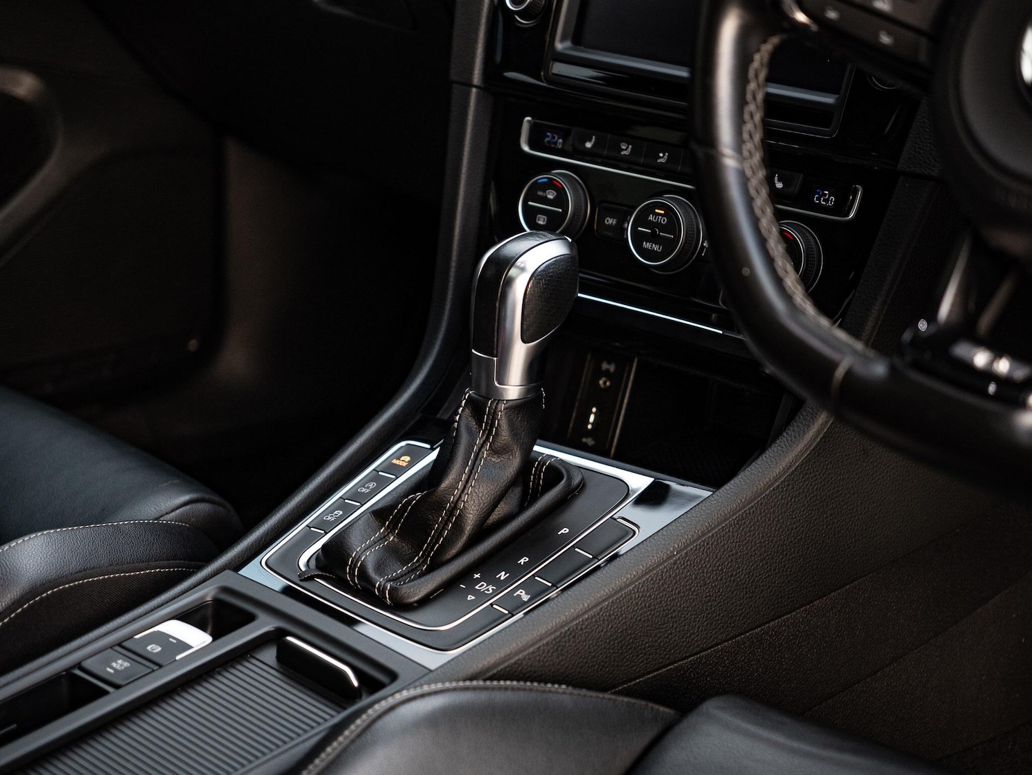 Used Volkswagen Golf 2016 for sale - 77229845: Photo 35