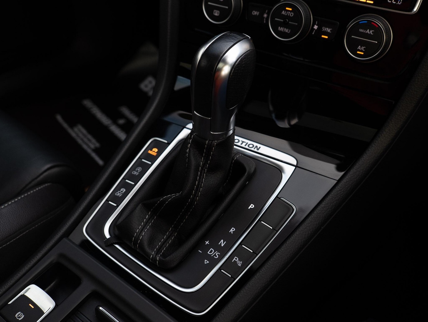 Used Volkswagen Golf 2016 for sale - 77229845: Photo 45