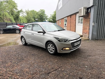 Used Hyundai i20 2017 for sale - 78796490: Photo