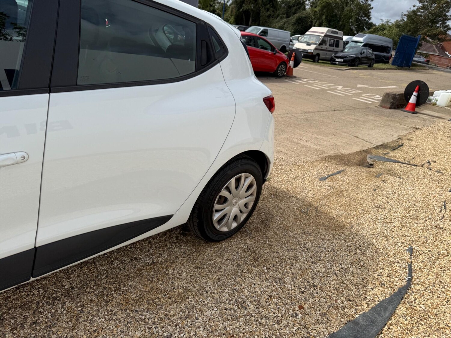 Used Renault Clio for sale - 77722834: Photo 11