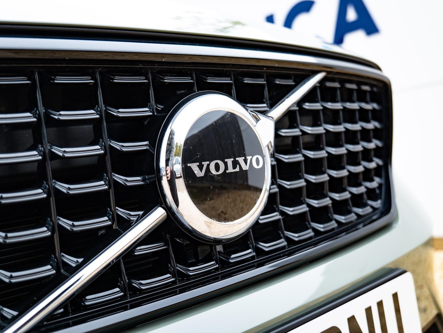 Used Volvo XC40 2024 for sale - 76270519: Photo 10