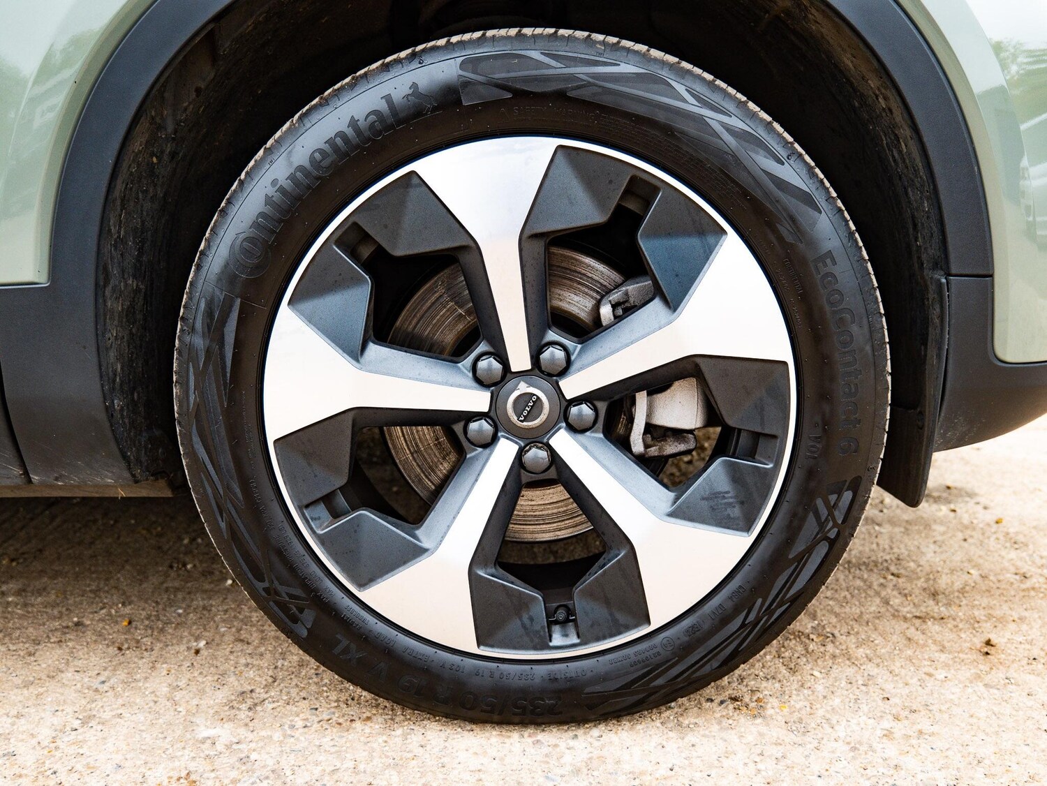 Used Volvo XC40 2024 for sale - 76270519: Photo 18