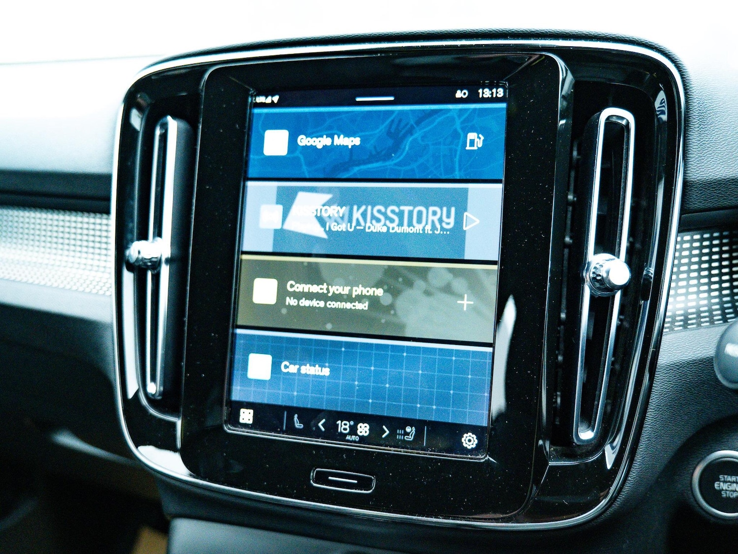 Used Volvo XC40 2024 for sale - 76270519: Photo 25