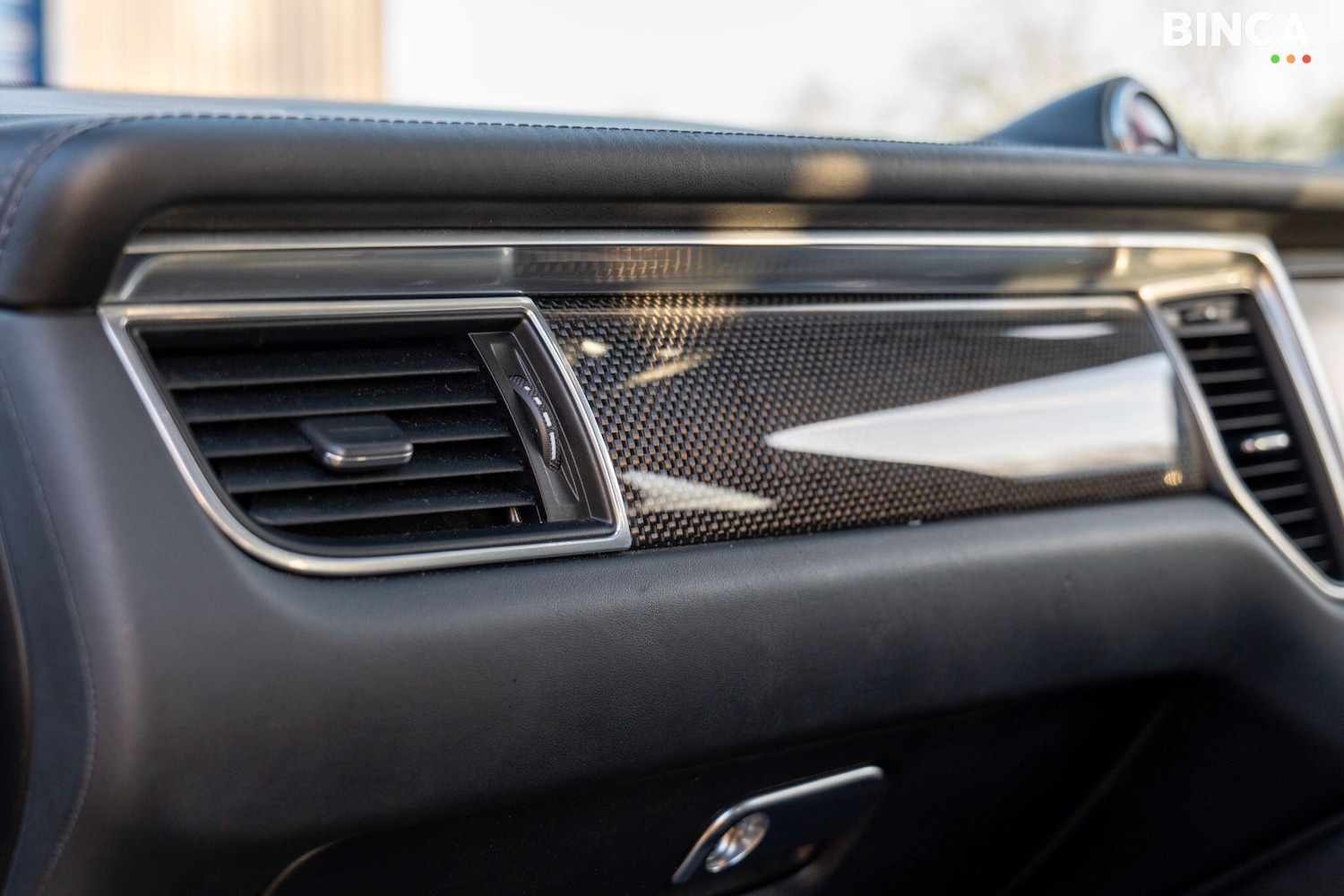 Used Porsche Macan 2015 for sale - 77838544: Photo 23