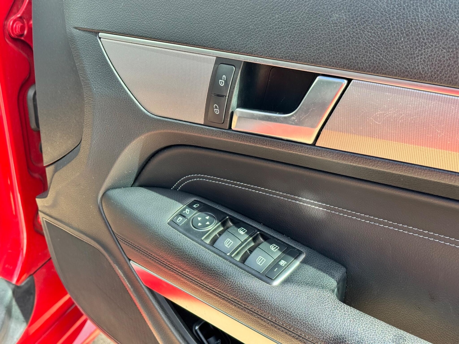 Used Mercedes-Benz E Class 2014 for sale - 75915860: Photo 19