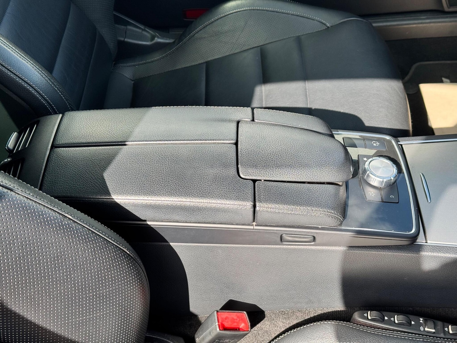 Used Mercedes-Benz E Class 2014 for sale - 75915860: Photo 26
