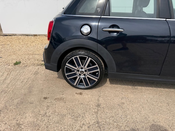Used MINI Hatch 2021 for sale - 75520230: Photo 15