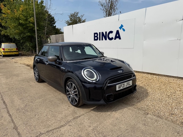 Used MINI Hatch 2021 for sale - 75520230: Photo 1