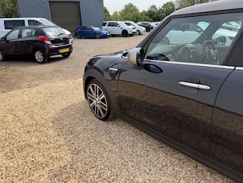 Used MINI Hatch 2021 for sale - 75520230: Photo