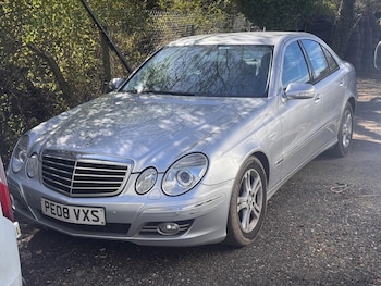 Used Mercedes-Benz E Class 2008 for sale - 78157200: Photo