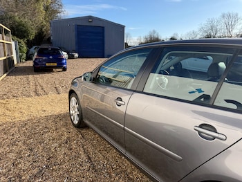Used Volkswagen Golf 2005 for sale - 77215675: Photo