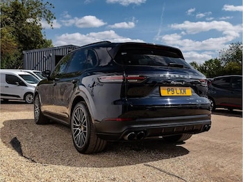 Used Porsche Cayenne 2018 for sale - 78809740: Photo