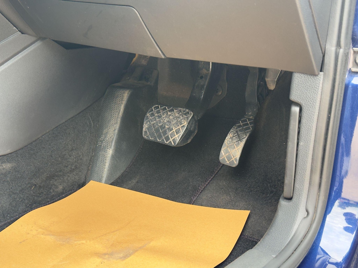 Vehicle 29