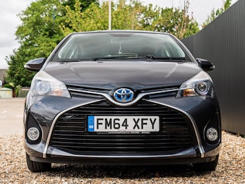 Used Toyota Yaris 2015 for sale - 79316437: Photo