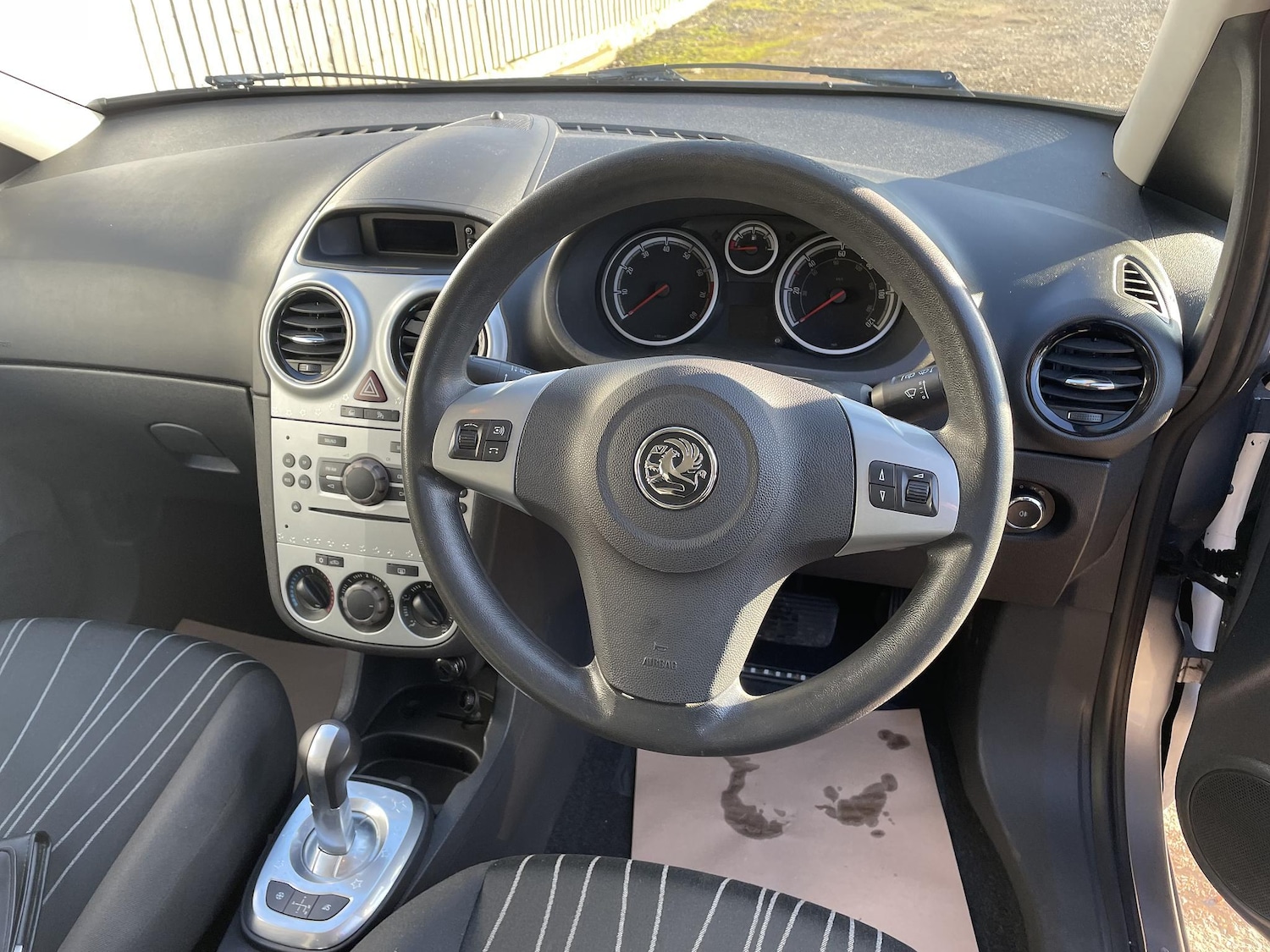 Used Vauxhall Corsa 2010 for sale - 76688716: Photo 13