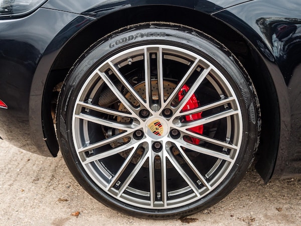 Used Porsche 718 Cayman 2017 for sale - 75589219: Photo 14
