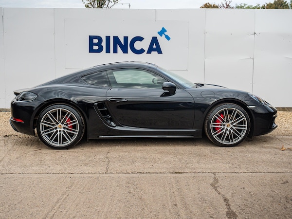 Used Porsche 718 Cayman 2017 for sale - 75589219: Photo 4