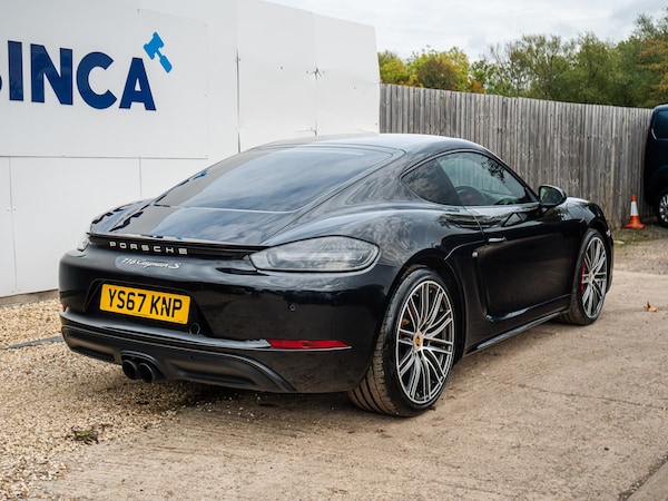 Used Porsche 718 Cayman 2017 for sale - 75589219: Photo 5