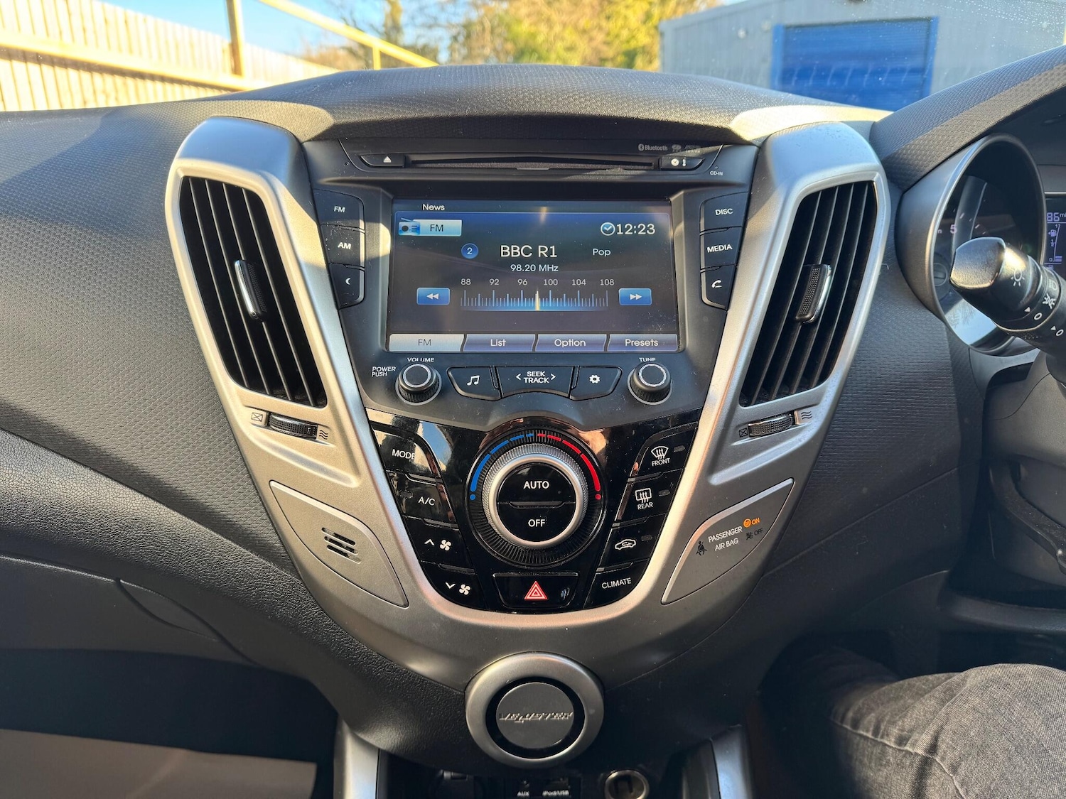 Used Hyundai Veloster 2012 for sale - 77040656: Photo 28