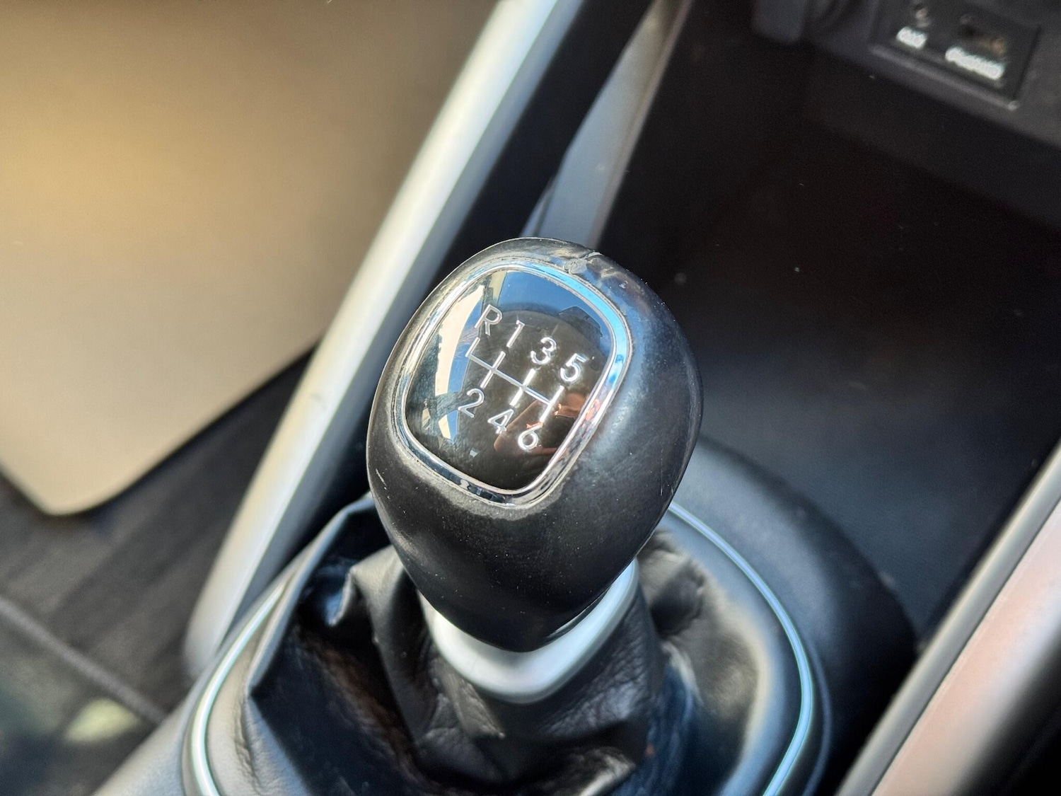 Used Hyundai Veloster 2012 for sale - 77040656: Photo 29