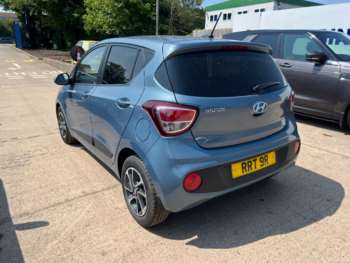 Used Hyundai i10 2017 for sale - 74888862: Photo