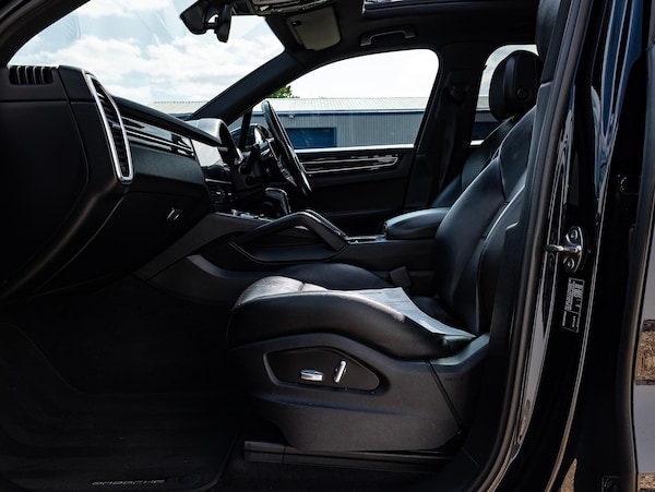 Used Porsche Cayenne 2018 for sale - 75540040: Photo 27