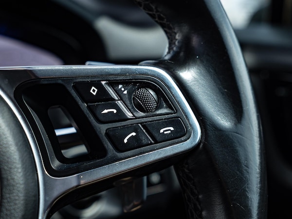 Used Porsche Cayenne 2018 for sale - 75540040: Photo 38
