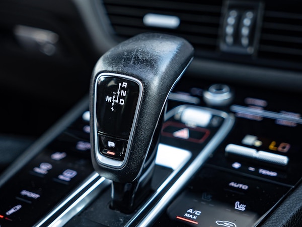 Used Porsche Cayenne 2018 for sale - 75540040: Photo 46