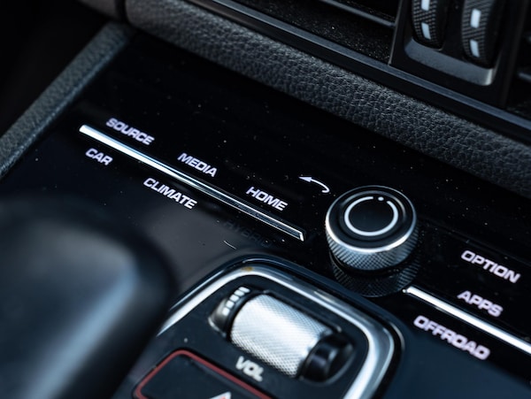 Used Porsche Cayenne 2018 for sale - 75540040: Photo 53