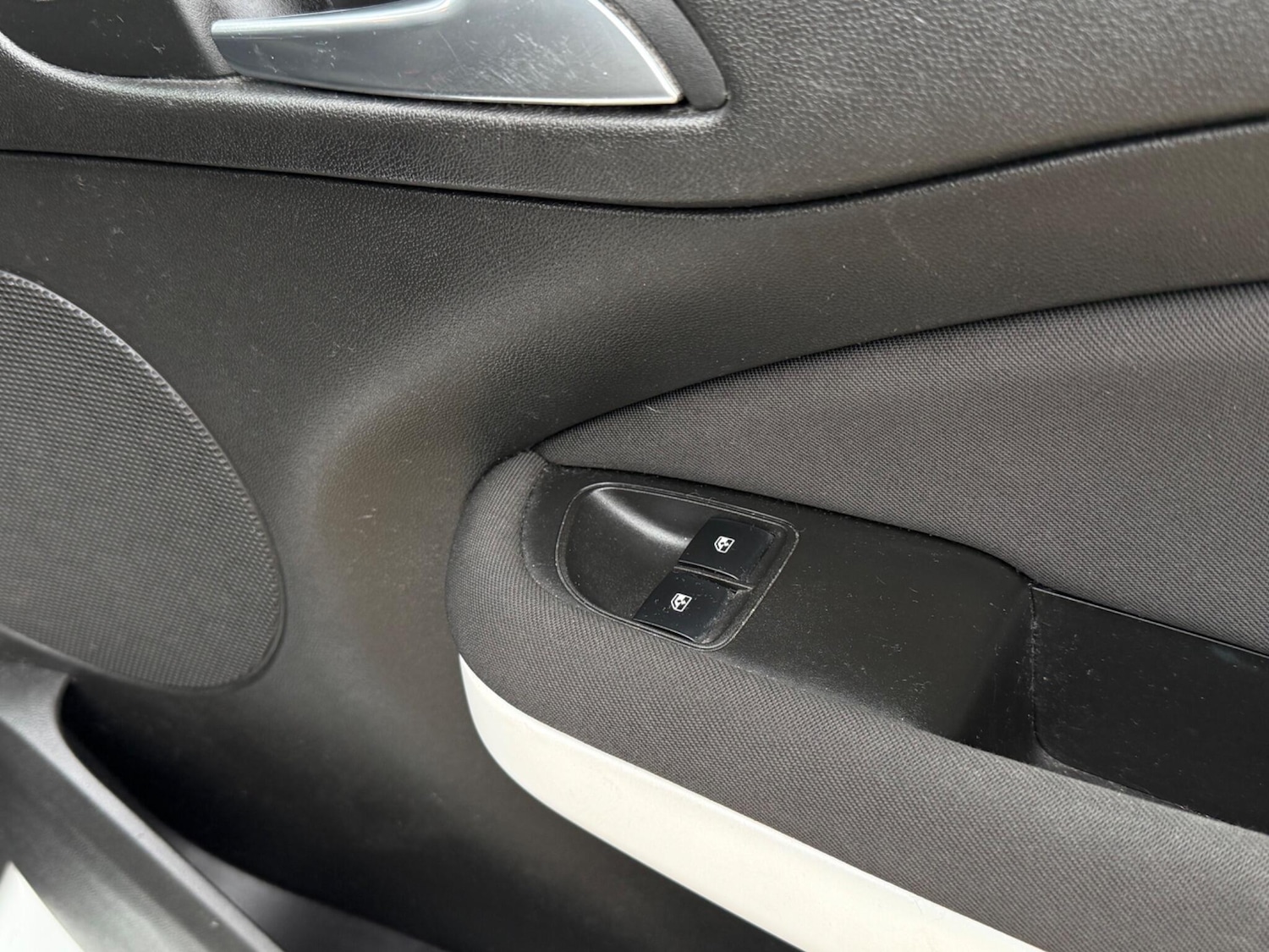 Used Vauxhall ADAM 2015 for sale - 77853537: Photo 13