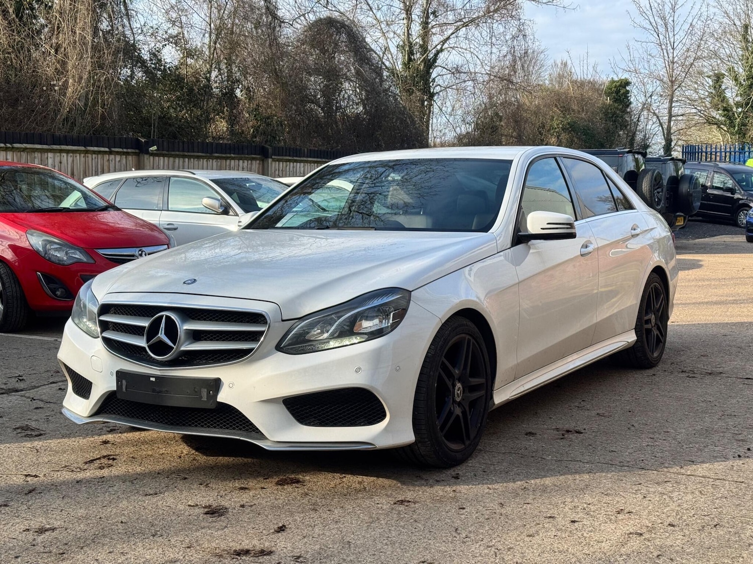 Used Mercedes-Benz E Class 2014 for sale - 77670797: Photo 4
