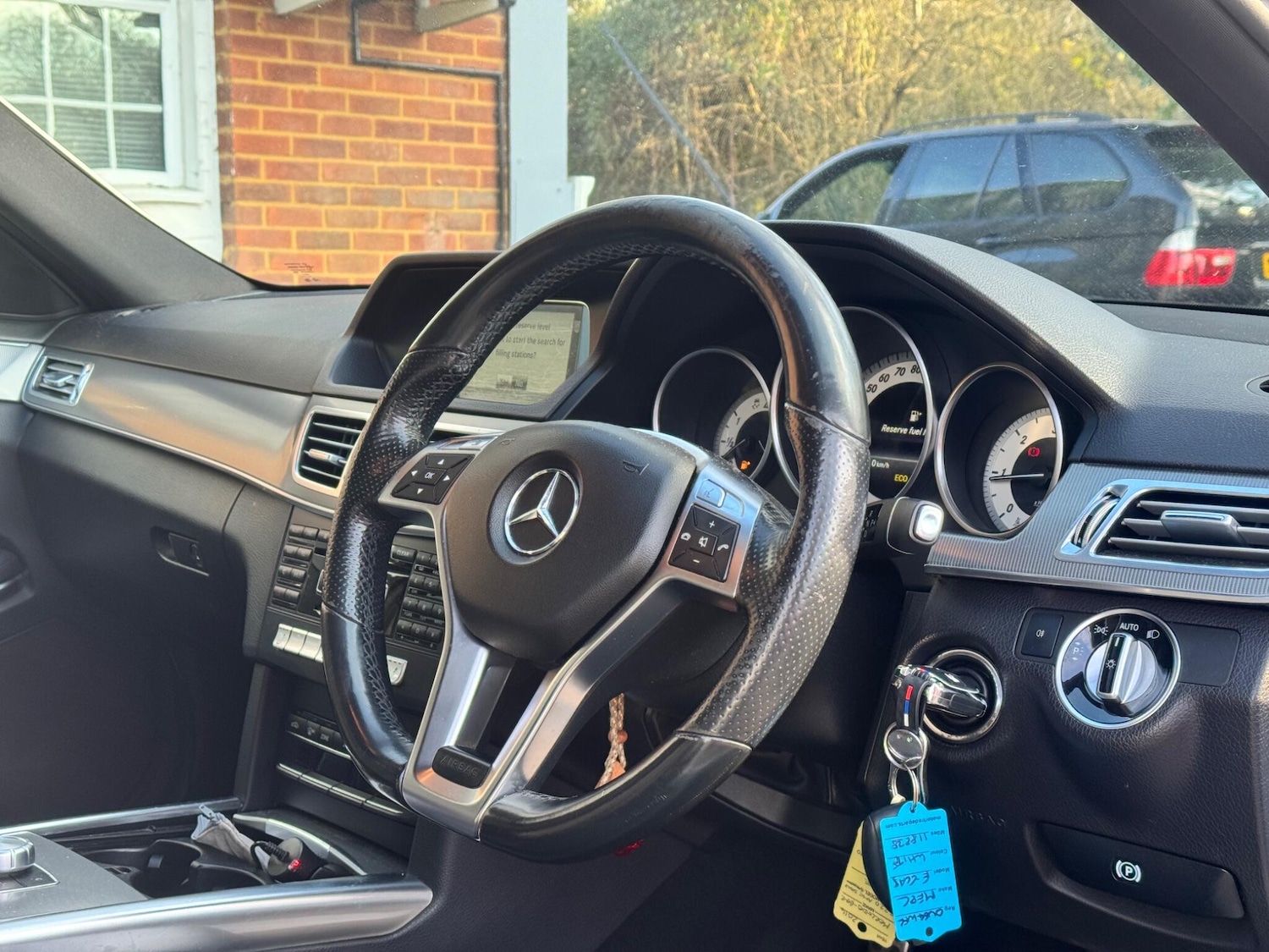 Used Mercedes-Benz E Class 2014 for sale - 77670797: Photo 6