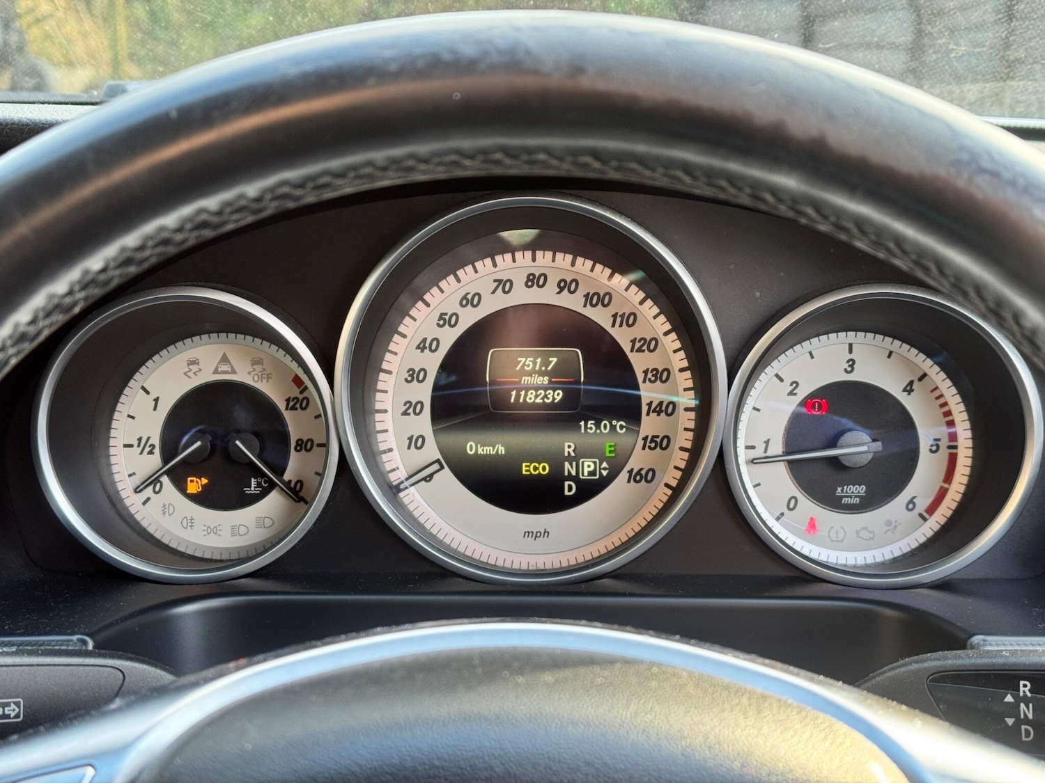 Used Mercedes-Benz E Class 2014 for sale - 77670797: Photo 7