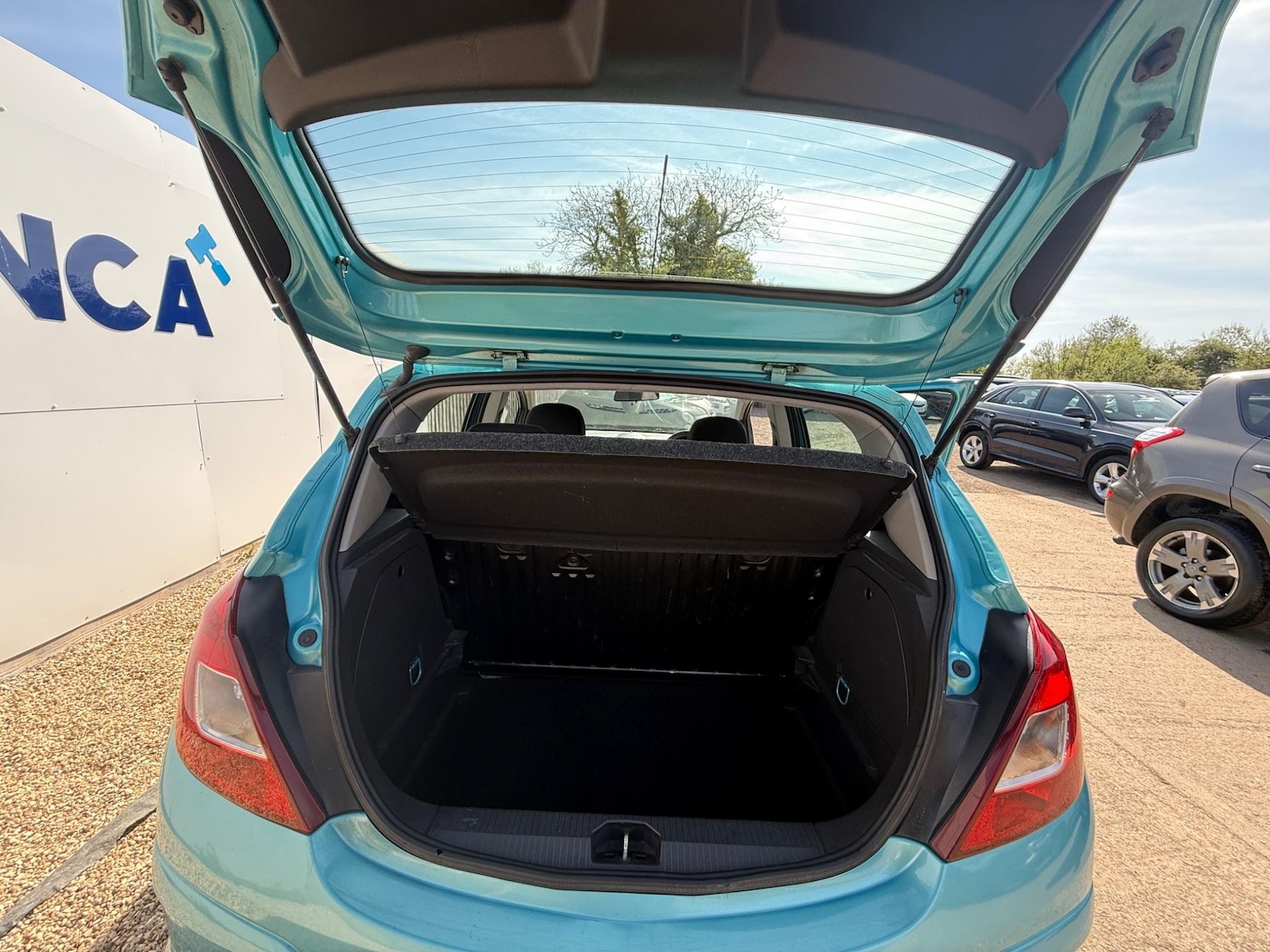 Used Vauxhall Corsa 2010 for sale - 76472250: Photo 19